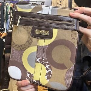 Coach Vintage Patchwork Signature C Logo Crossbody Bag Brown Tan Yellow Y2K